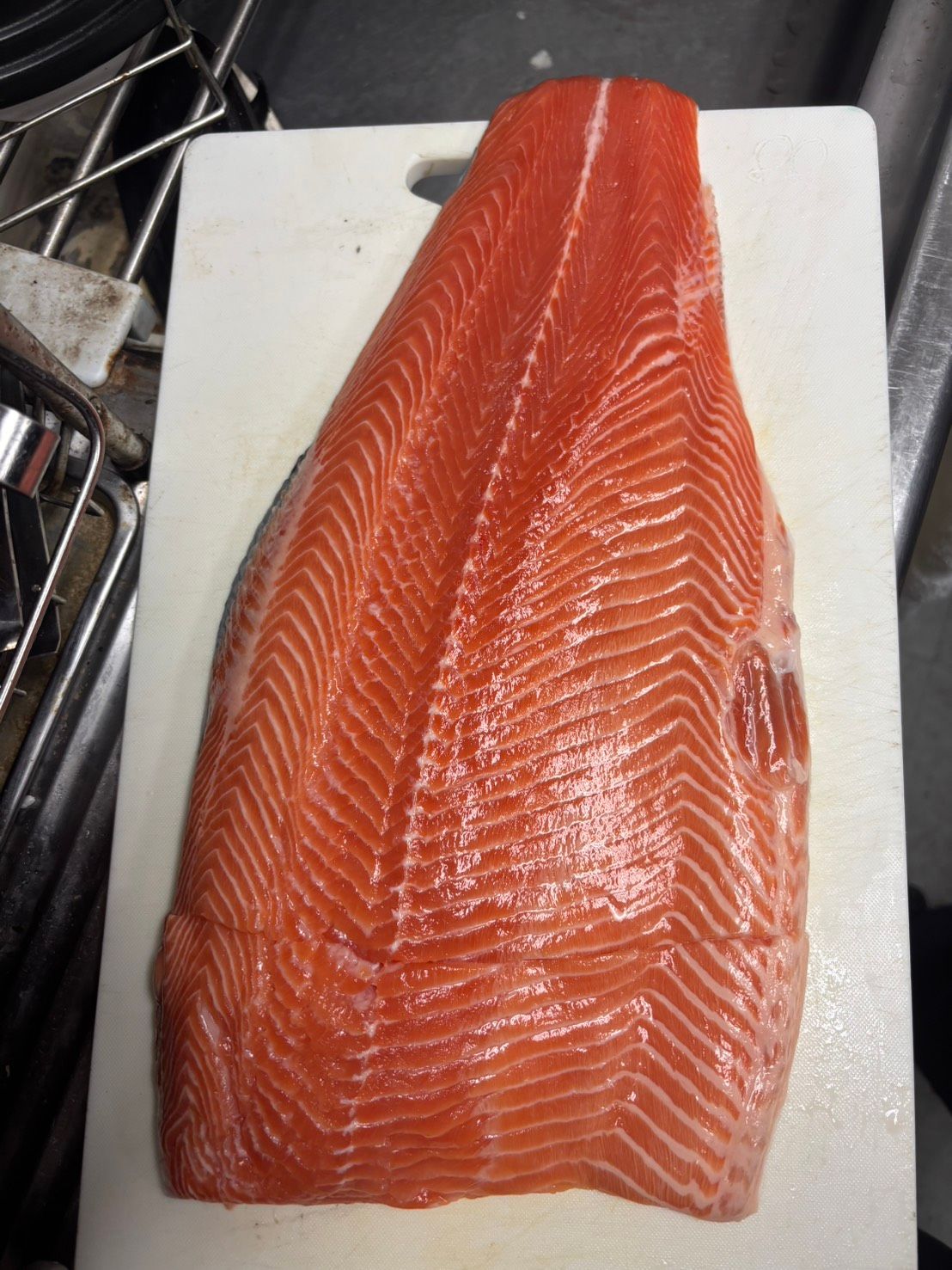 養殖トラウトサーモンフィレ【青森サーモン】 | 魚ポチ | 飲食店専門の